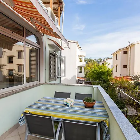 Apartment Luka 3