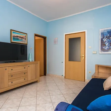 Luka 3 *