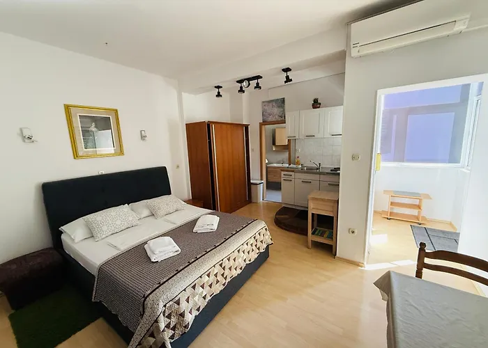 Luka 3 Lägenhet Baška