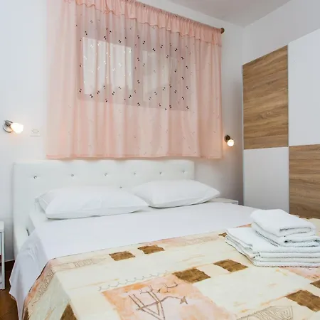 Luka 3 Apartamento Baška