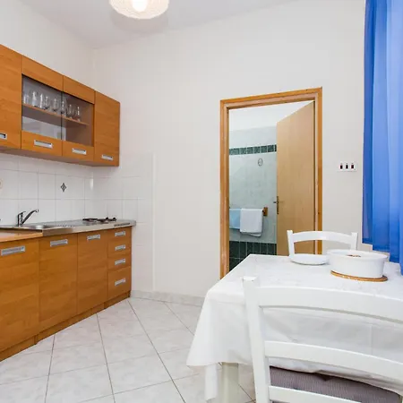 Apartman Luka 3 Baška