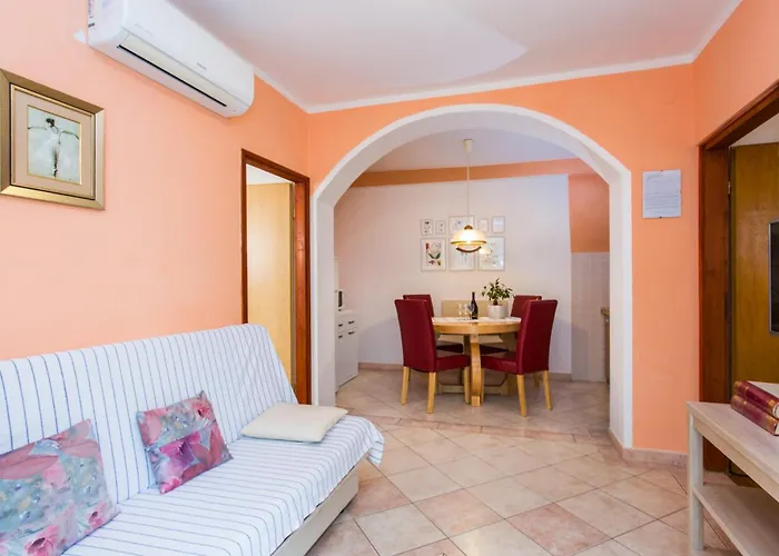 Appartement Luka 3 *